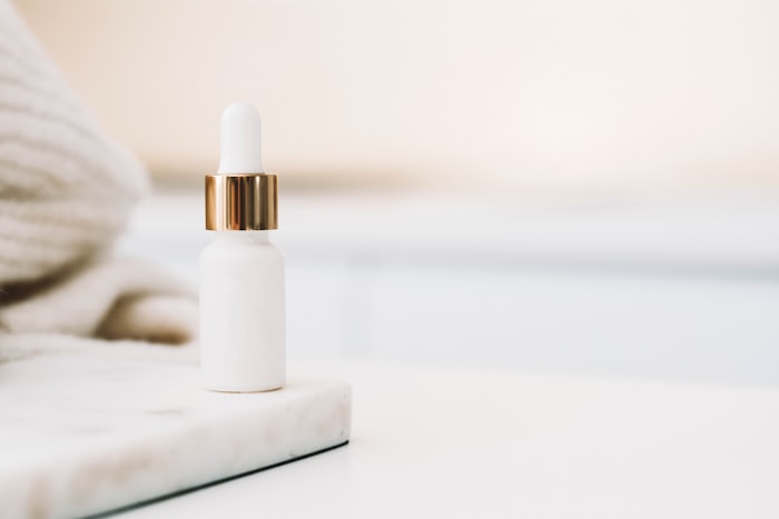 Lucent resurfacing serum